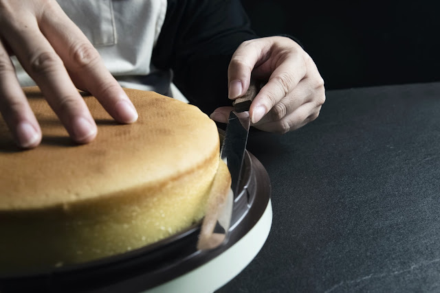 Homemade Cake Release: How to Prepare Cake Pans for Perfect Bakes