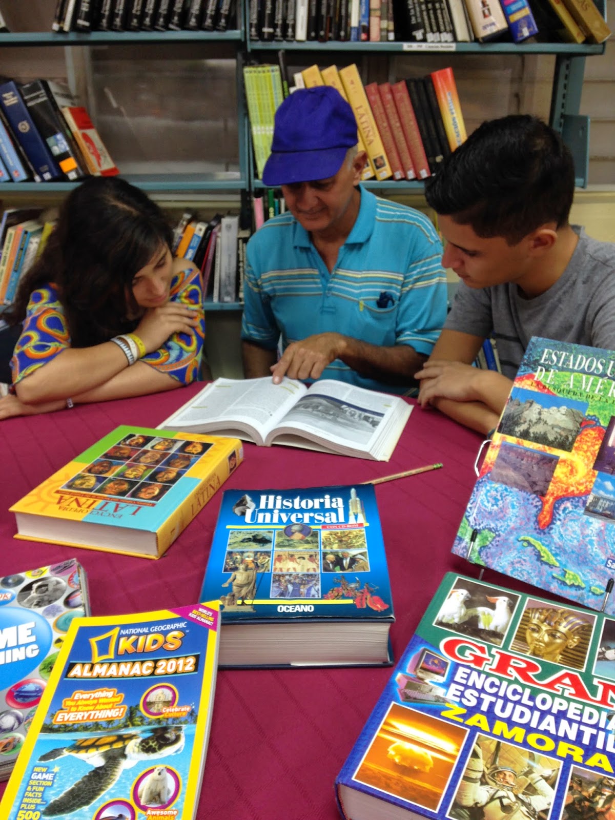 Biblioteca Dr. Juan José Osuna: "La familia como promotora 