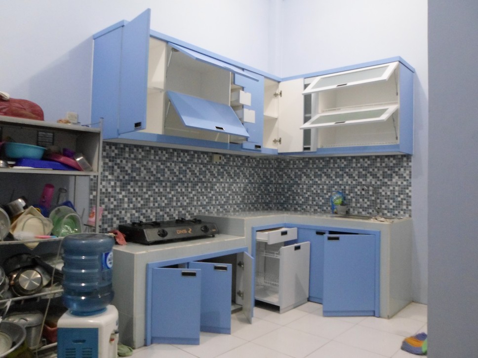 Kitchen Set Bentuk L L Shape Desain Warna Biru Handle 