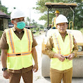 Plt Wali Kota Tanjungbalai Tinjau Pengerjaan Pemiliharaan Jalan HM Nur, Kelurahan Pahang