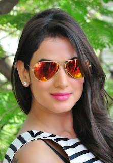 Sonal Chauhan new stills and latest photos gallery