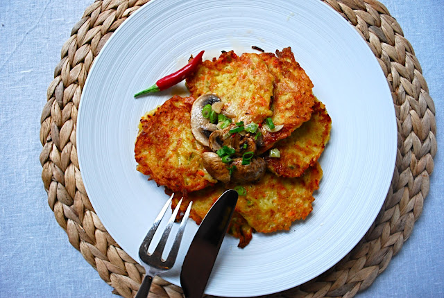 crispy hash browns. dish from potatoes. easy to make recipe. mushroom sauce.