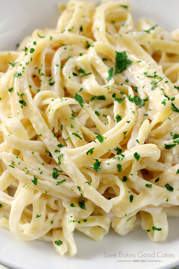 The jarred stuff doesn't even compare to Homemade Alfredo Sauce! Let me show you how quick and easy it is to make from scratch!