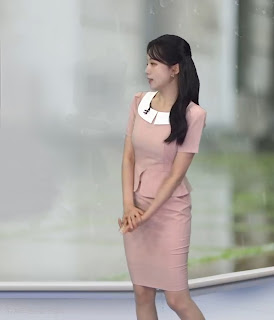 20250527 박소연 기상캐스터 파스텔톤 연분홍 투피스 미니스커트 러블리함