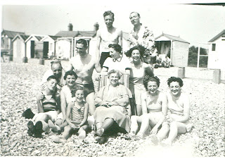 משפחה גדולה על החוף בברייטון