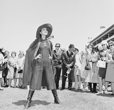 Dress Model Melbourne on Here Is A Japanese Model Daring To Wear A Jumpsuit In The Early 1970s