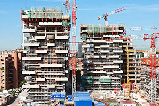 http://inhabitat.com/bosco-verticale-the-worlds-first-vertical-forest-nears-completion-in-milan-new-photos/