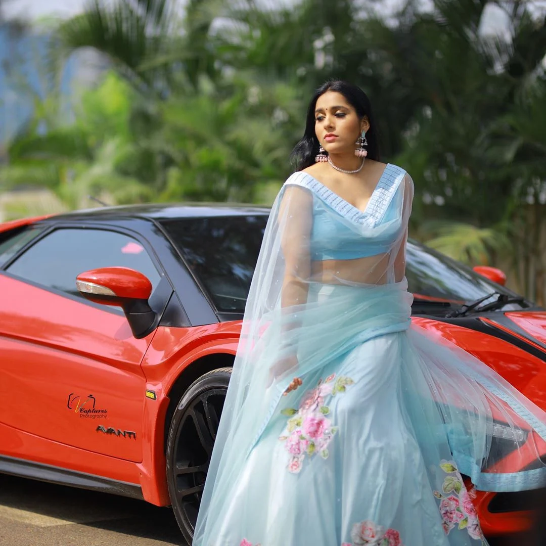 Rashmi Gautam New Photo Shoot Pics Hot Images