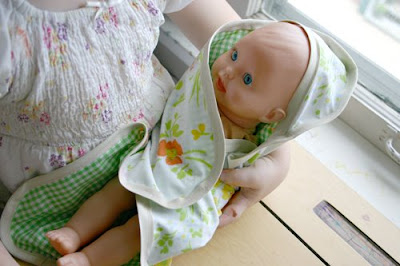 Hooded Baby Blanket on Sparkle Power   Hooded Doll Blanket Tutorial