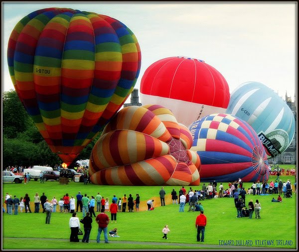 HOT AIR BALLOONS