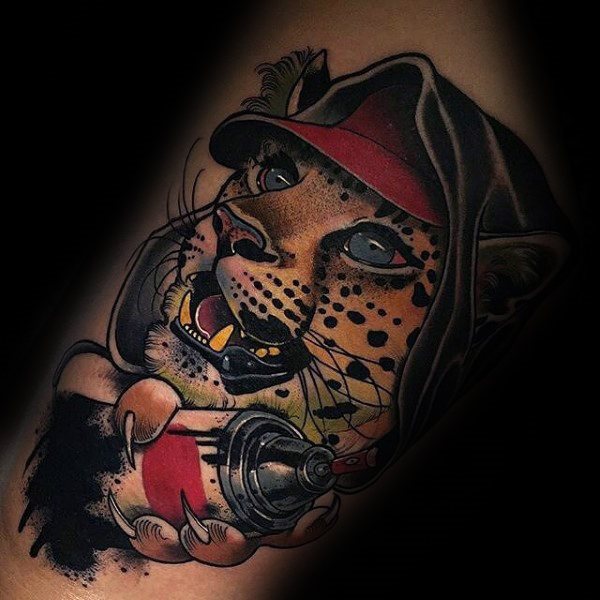 Tatuagem de leopardo - 38 ideias masculinas para inspirar vocês