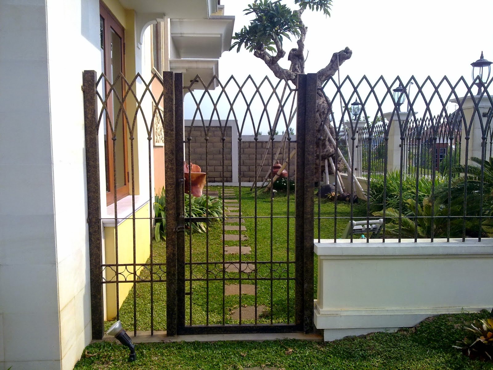 Pilihan Model Desain Pagar Rumah Minimalis yang Aman dan Pilihan Model Desain Pagar Rumah Minimalis yang Aman dan