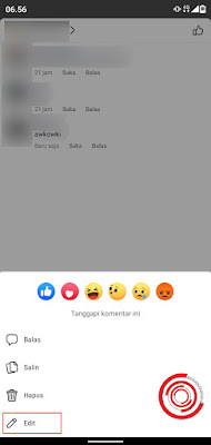 1. Jika kalian menggunakan aplikasi Facebook Seluler, silakan tekan lama komentar miliki kalian yang ingin di edit kemudian pilih pilihan Edit