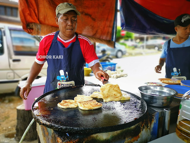 Tahir Roti Canai @ Warung Jalan Lembing in Taman Sri Tebrau, Johor Bahru