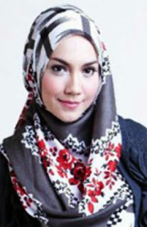 model jilbab segi empat