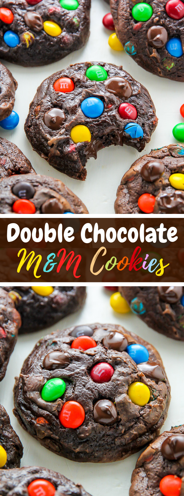 Soft Batch Chocolate M&M Cookies #chocochip #rainbow