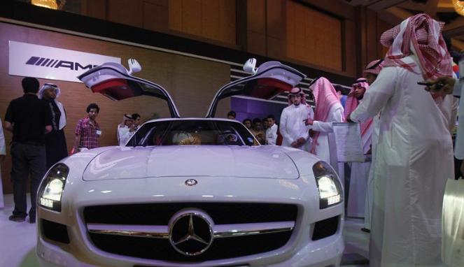 Pameran Mobil Mewah di Arab Saudi Gambar Mobil Mewah 