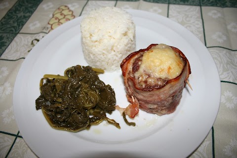 Ninho de carne picada com mozarela