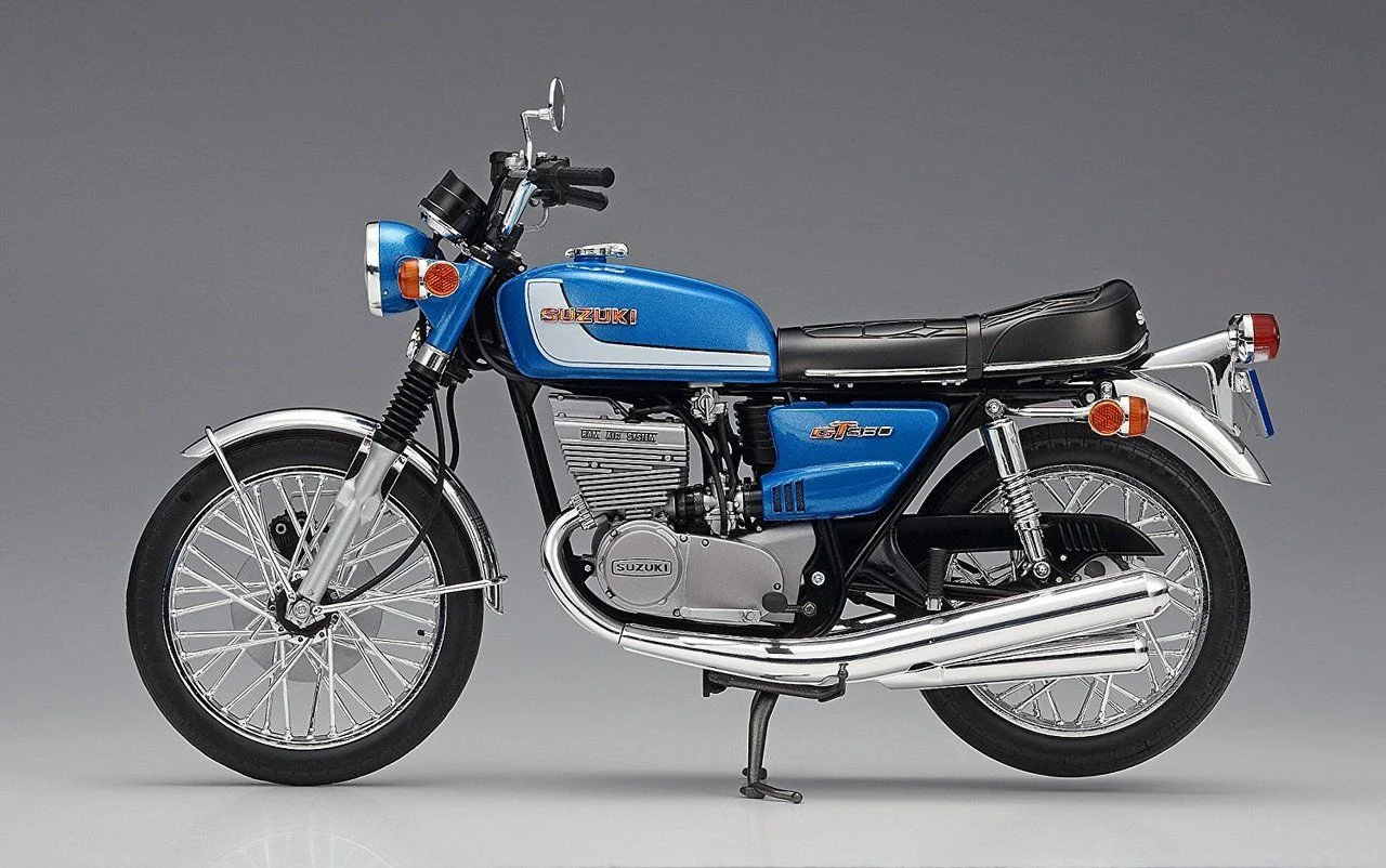 Top 7 Classic Motorcycles from Japan Suzuki GT380 2