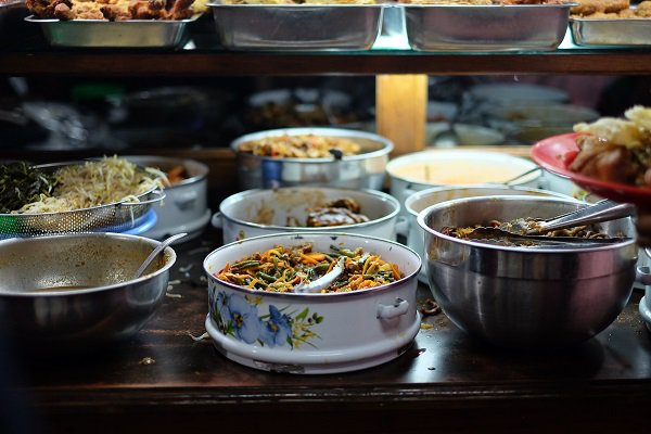 Nasi Pecel Rawon Ambulance Surabaya