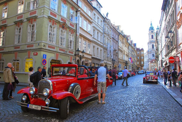 Praga ogrody pałace stare miasto hradczany