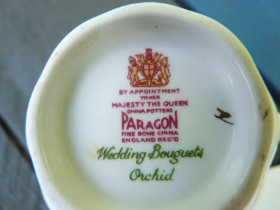sygnatury Paragon China Anglia wzór Wedding Bouquets Orchid 1963 - 1980