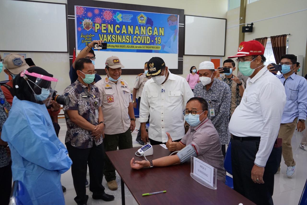 Bupati dan Wakil Bupati Karimun Tidak Bisa Menerima Suntikan Vaksinasi Covid-19, Ini Alasannya