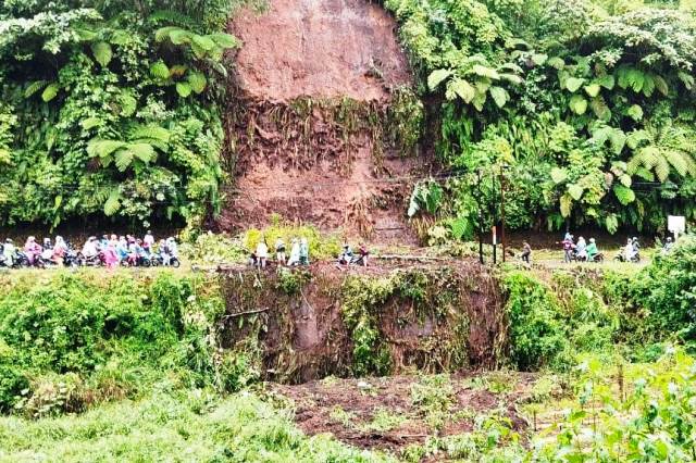 Warga Salimpaung Meninggal Tertimbun Longsor