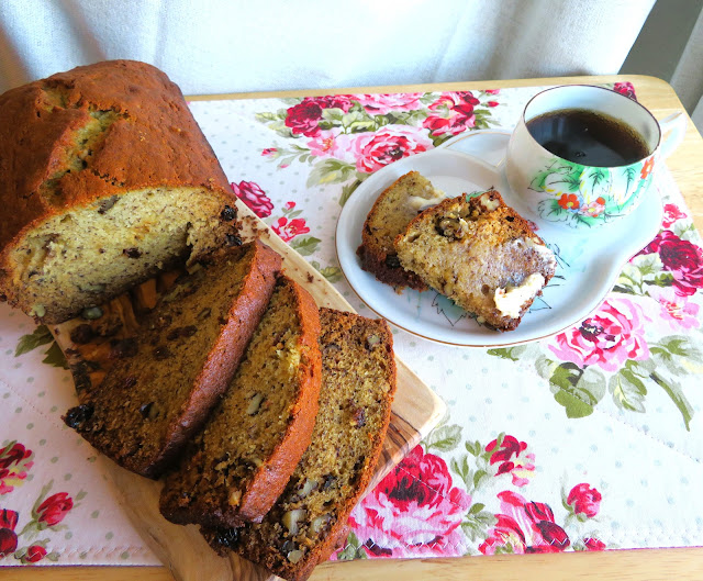 Banana, Walnut & Date Bread Recipe