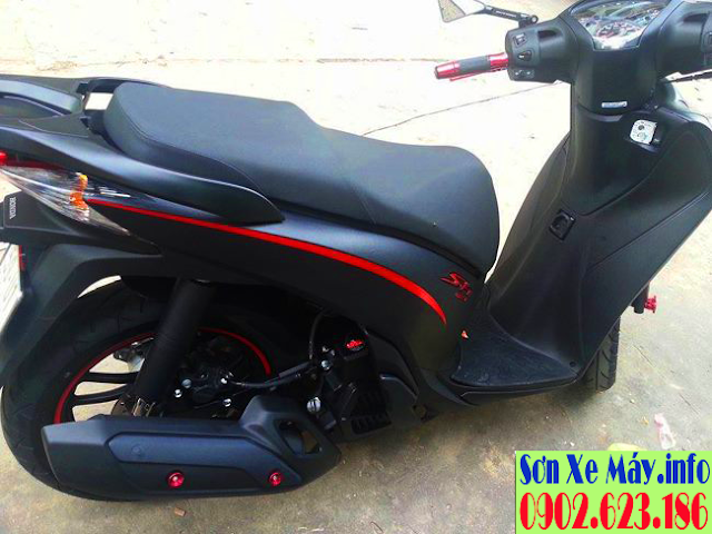 Sơn xe Honda SH màu đen nhám độc đáo