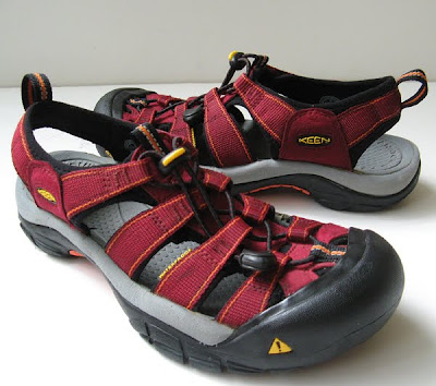 CoachShoes: KEEN NEWPORT H2 SANDALS RED SANDALS SIZE 9