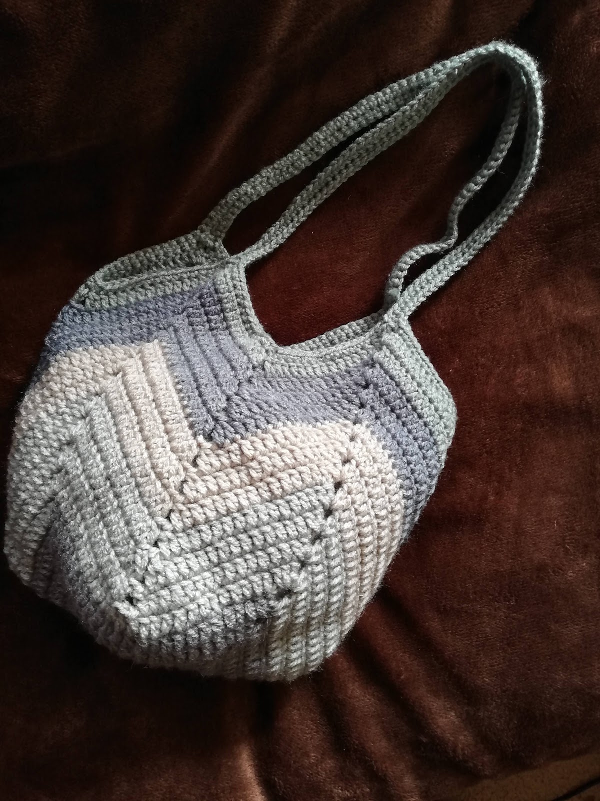 簡単なかぎ針編みグラニーバッグの編み方と編み図 Crochet And Me かぎ針編みの編み図と編み方