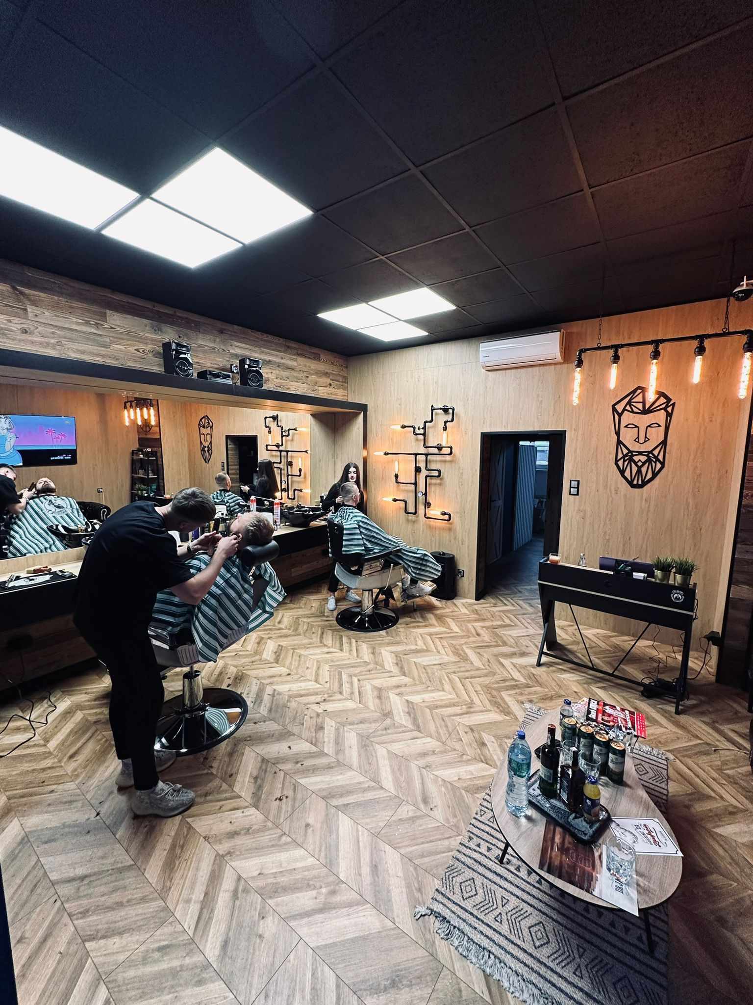 Gentlemen Barber Shop w Kolbuszowej - nr 10. 