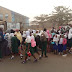 Nijerya başörtü yasağı olan 10 okulu geçici olarak kapattı