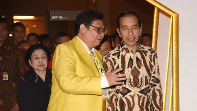 Tak Yakin Jokowi Bisa Taklukkan Golkar, Rocky Gerung Justru Prediksi Peluang Anak Ajaib Ini