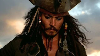 Johnny Depp 'revive' Jack Sparrow para apoiar fã de 11 anos com doença terminal