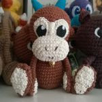 http://www.ravelry.com/patterns/library/haruko-the-little-monkey