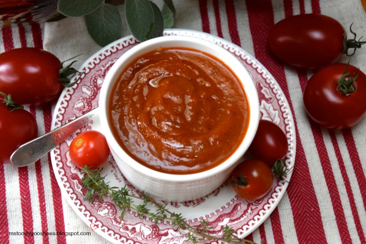 Wegman's Organic Tomato Basil Soup is low-fat, low-calorie and easy to make! | Ms. Toody Goo Shoes