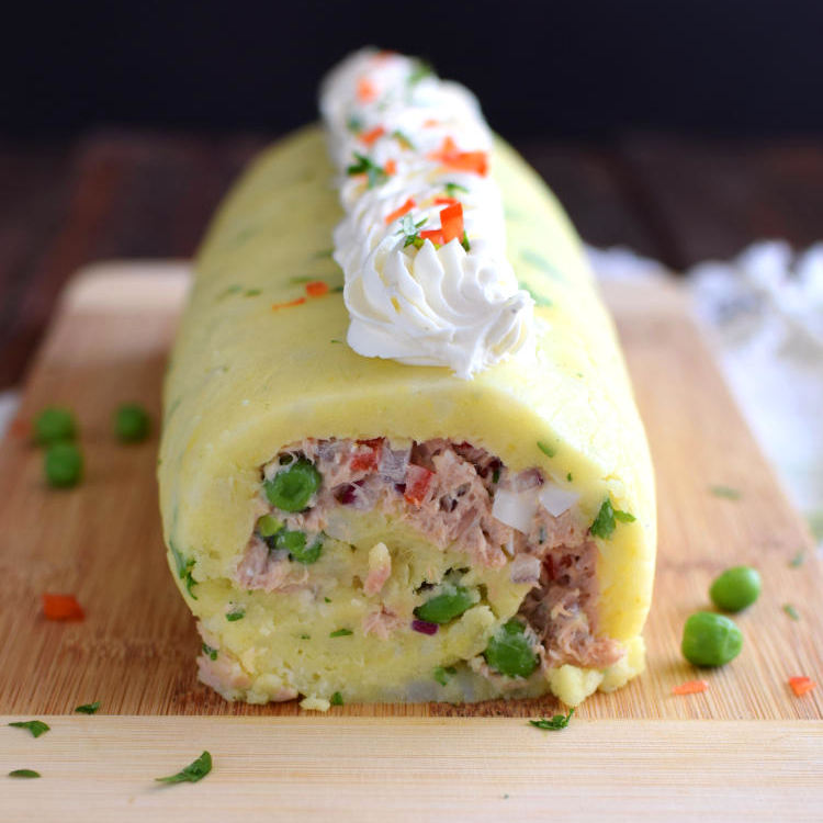 Enrollado de papa relleno con atún, receta