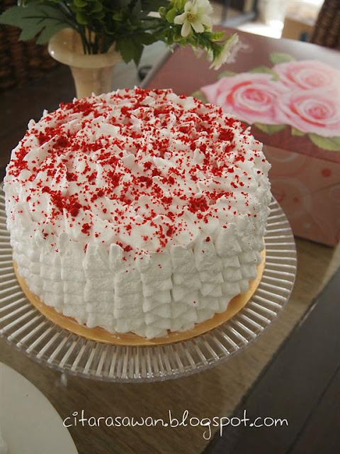 tempahan kek red velvet ruffle cake 2