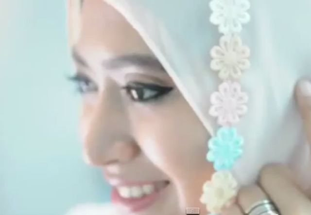 Tutorial Jilbab Paris Segi Empat