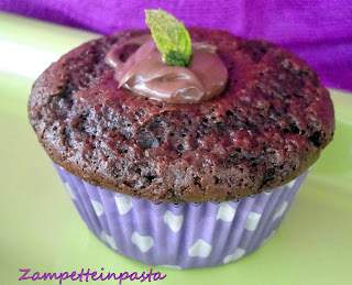 Muffin al cacao con fragole - Ricetta con le fragole