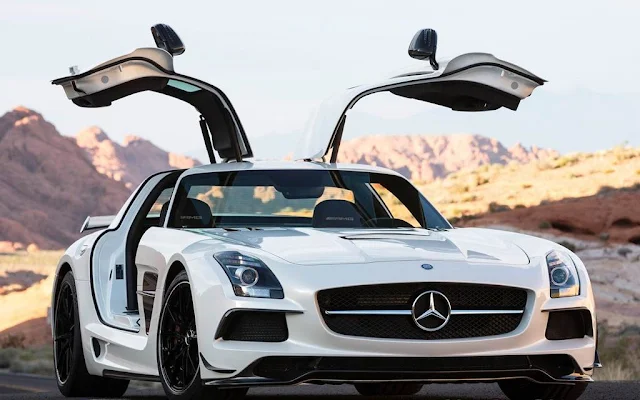  SLS AMG Black Series 2013 portas abertas