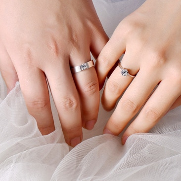 Cincin Pertunangan - Simbol Cinta