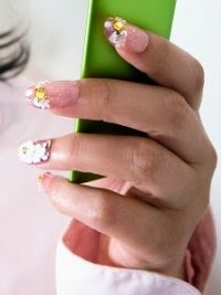 Chic-and-Easy-Fall-2012-Nail-Art-Designs