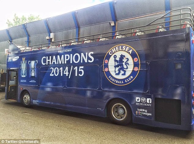 Here's How to Chelsea teasing Problem Behind Bus Parking