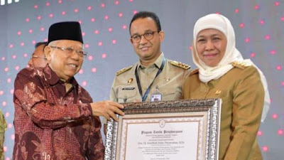 Antarkan Jawa Timur Jadi Wilayah Bebas Korupsi, Gubernur Khofifah Diberi Anugerah  Pemimpin Perubahan Oleh KemenPAN-RB