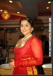 HOT_INDIAN_ACTRESS_000004070