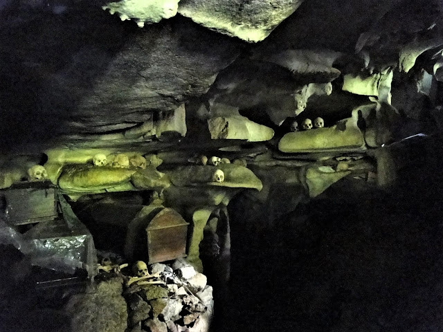 Сулавеси Лонда, пещера
