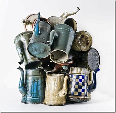 Arman, Accumulation colombienne, 1962, accumulazione di caffettiere, cm 52x44x48